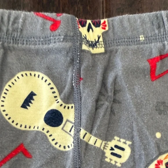 Rare Gender Neutral Disney Pixar Coco Miguel Seize Your Moment Pajamas! - Picture 12 of 16